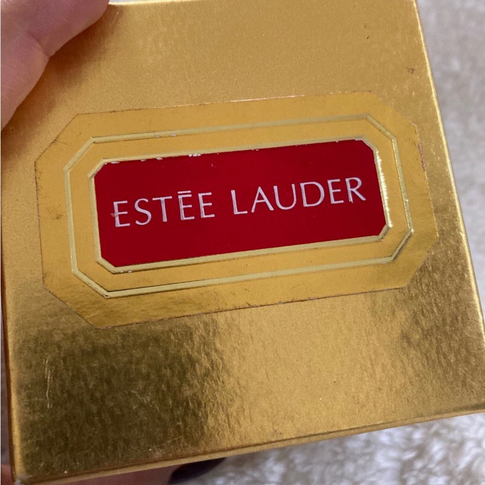 Estee Lauder Solid Compact "Chained Heart" - image 6